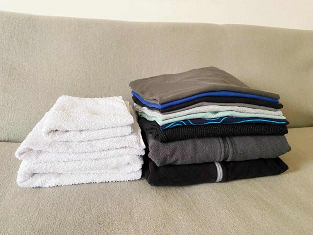 洗濯物のをたたんだイメージ