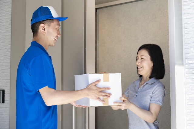 宅配クリーニングをお得に活用！メリットや選び方は？